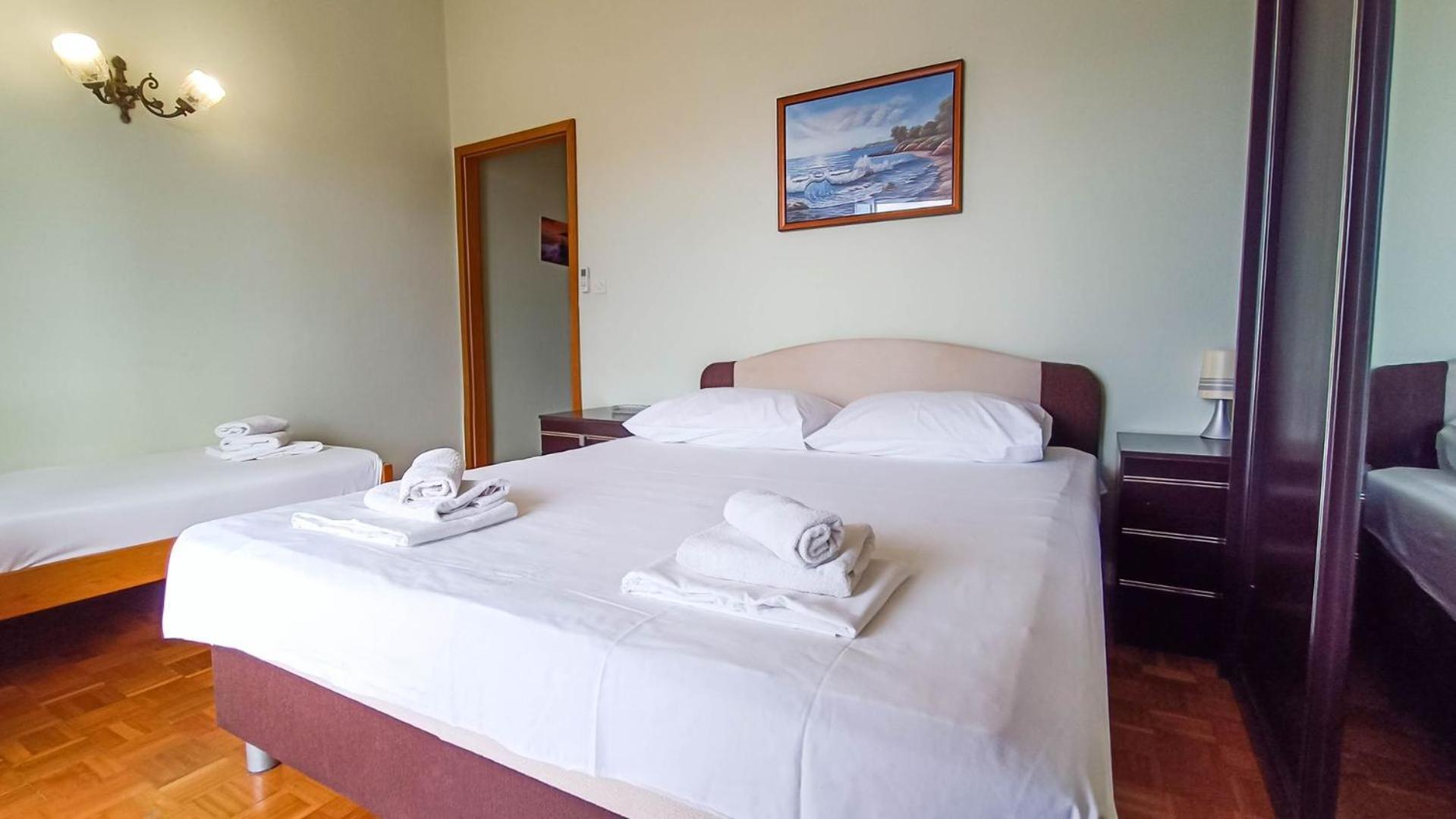 Apartments Ines - 15 Meters From The Beach Promajna Exterior photo