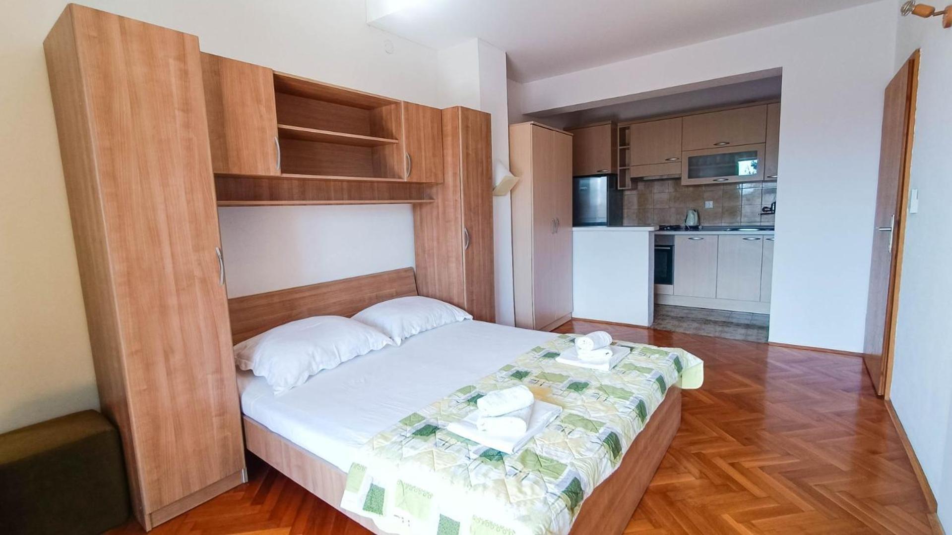 Apartments Ines - 15 Meters From The Beach Promajna Exterior photo