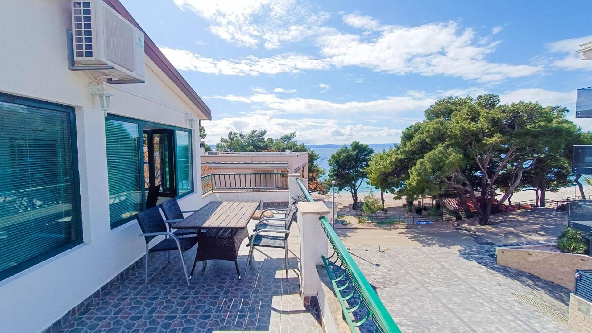Apartments Ines - 15 Meters From The Beach Promajna Exterior photo