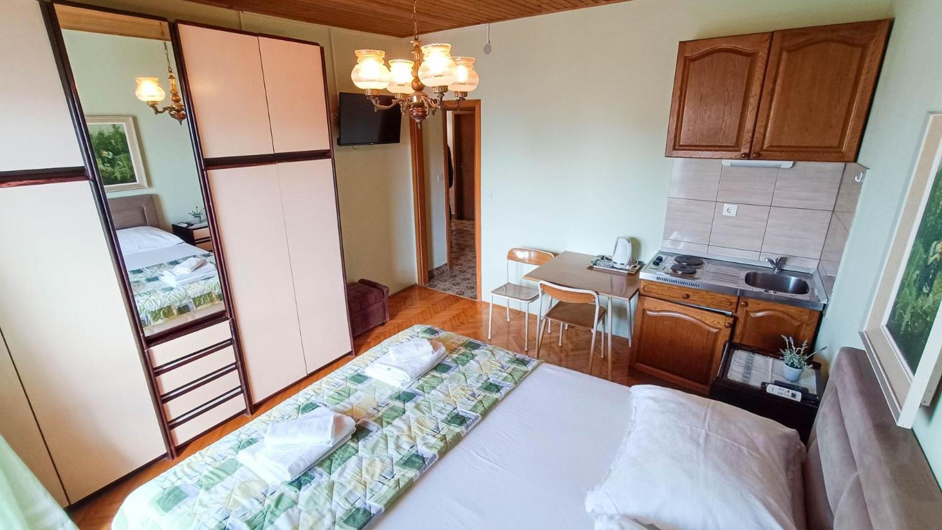 Apartments Ines - 15 Meters From The Beach Promajna Exterior photo