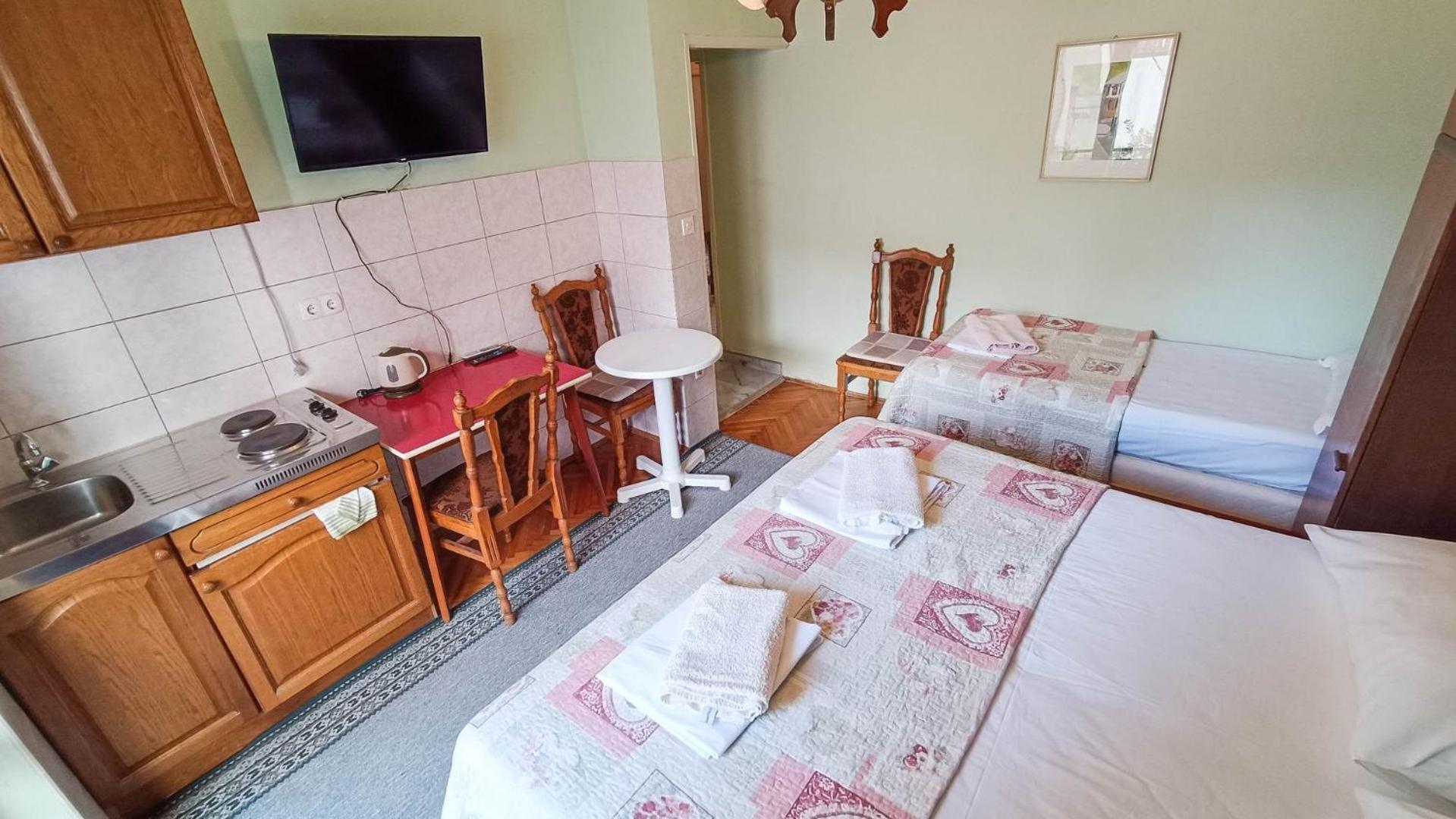 Apartments Ines - 15 Meters From The Beach Promajna Exterior photo